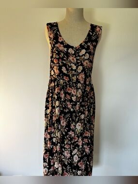 Vintage Floral Sleeveless Midi Dress in Black and Pink